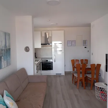 Apartma Dana